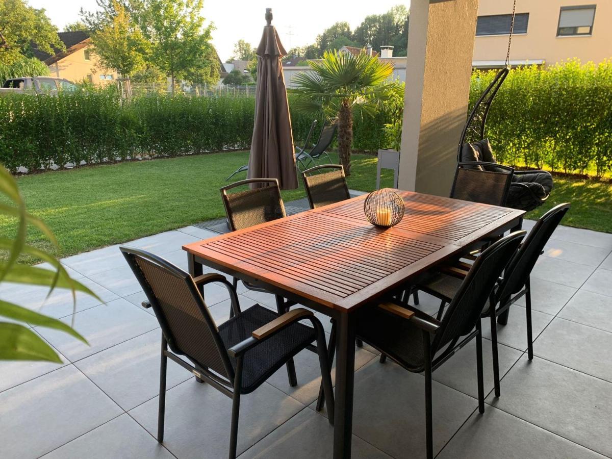 Casa ManSa - Ferienwohnung mit gemütlichem Garten Wolfurt Exterior foto